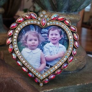 Edgar Berebi Serenade Heart Frame